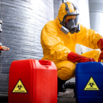 Elias Assum Sabbag Junior analisa as diferenças entre reciclagem química e mecânica para identificar qual é mais eficiente.