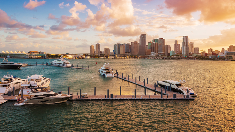 Entre rentabilidade e estilo de vida, Miami e Lisboa se consolidam para brasileiros, comenta Alex Nabuco dos Santos.