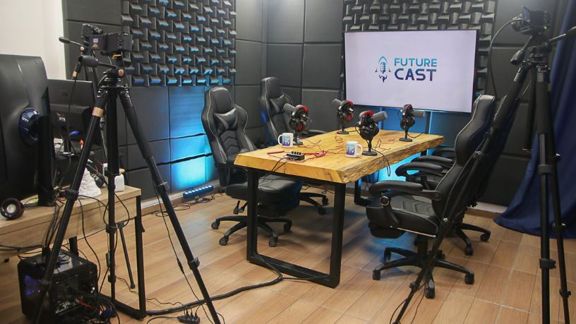 Do impresso ao áudio sob demanda: Future Cast TV mostra como os podcasts transformaram a forma de informar e contar histórias.