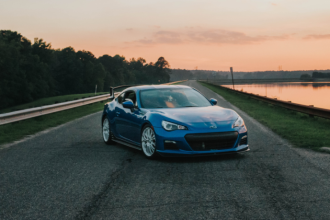 Descubra quando os carros autônomos poderão circular de forma segura e legal no Brasil.