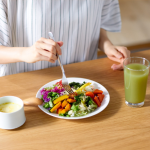 Alexandre Costa Pedrosa analisa como os hábitos alimentares influenciam o funcionamento do cérebro e o desempenho cognitivo ao longo do dia.