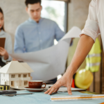 A atuação da Liderroll na mineração no Peru reforça a importância de integrar engenharia e suprimento de insumos. Paulo Roberto Gomes Fernandes explica essa lógica operacional.