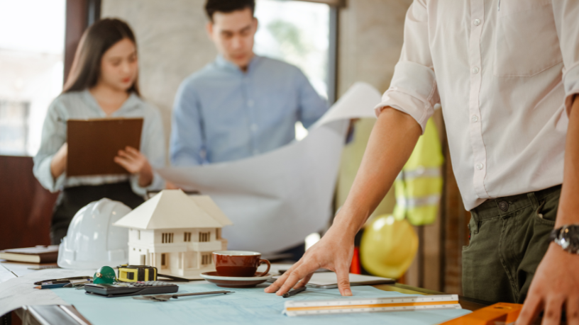 A atuação da Liderroll na mineração no Peru reforça a importância de integrar engenharia e suprimento de insumos. Paulo Roberto Gomes Fernandes explica essa lógica operacional.